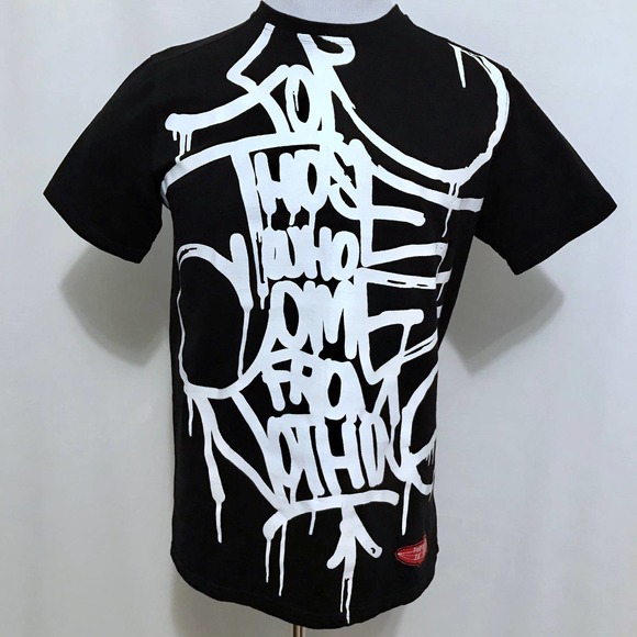 ❌SOLD❌ Smith and Graham NWOT Graphic Shirt for Men M - Picture 2 of 9